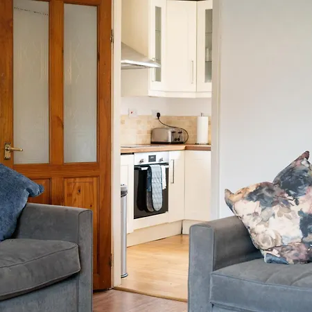 Imagination By Olauda Sa - 3 Bed House With Free Parking Feriehus