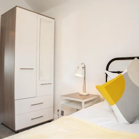 Imagination By Olauda Sa - 3 Bed House With Free Parking Дом отдыха *