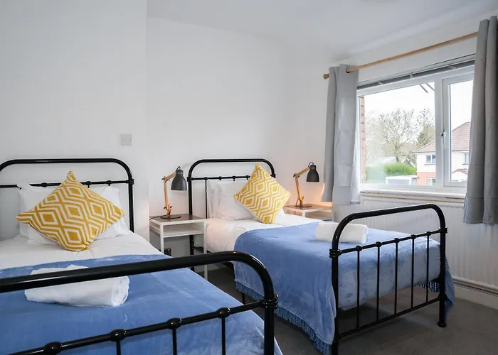 Дом отдыха Imagination By Olauda Sa - 3 Bed House With Free Parking *