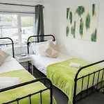 Σπίτι διακοπών Imagination By Olauda Sa - 3 Bed House With Free Parking
