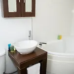 Imagination By Olauda Sa - 3 Bed House With Free Parking Σπίτι διακοπών