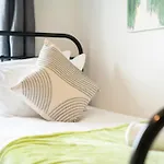 Imagination By Olauda Sa - 3 Bed House With Free Parking Μπρίστολ