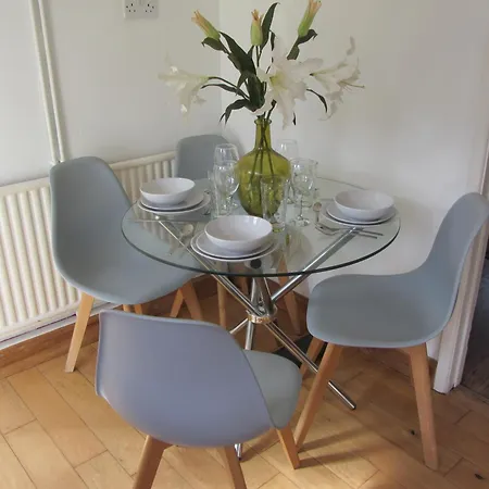 Nyaraló Imagination By Olauda Sa - 3 Bed House With Free Parking *