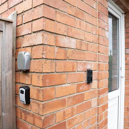 Nyaraló Imagination By Olauda Sa - 3 Bed House With Free Parking *